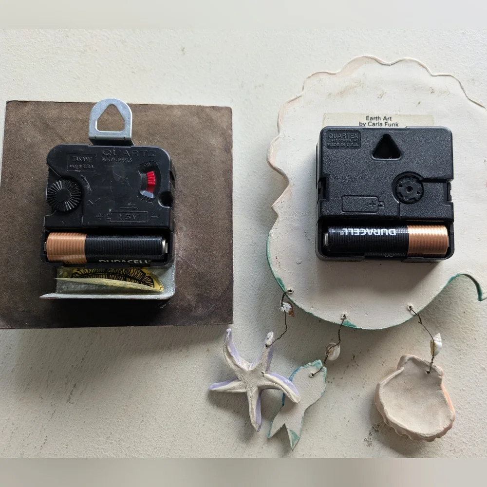 2 Broken Clocks